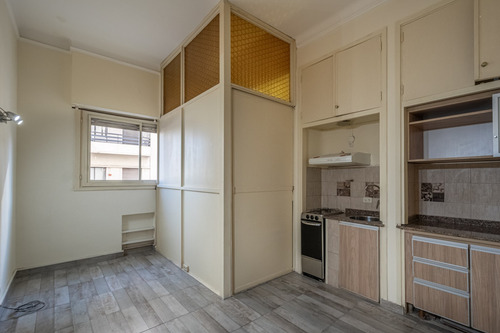 Venta Departamento Monoambiente Dividido Refaccionado Al Frente