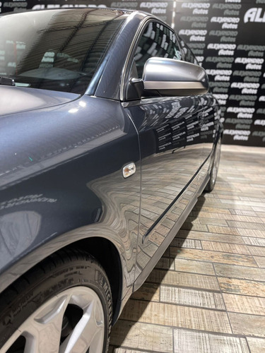 Imagen 14 de 19 de Audi S4 2005 V8