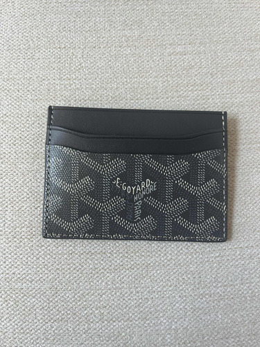 Tarjetero Goyard Gris