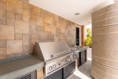 Vendo Apartamento Penthouse Varios Niveles Altamira Yf