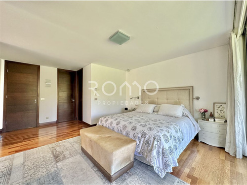 Triplex Con Jardín: Valle Escondido