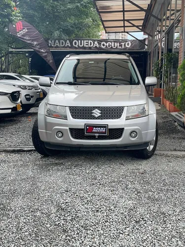 Suzuki Grand Vitara 2.4 4x2