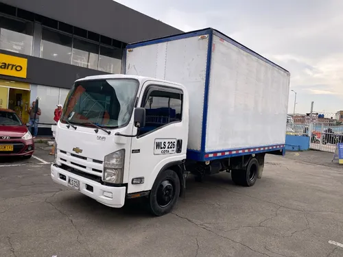 Chevrolet Nnr 3.0 700p Reward