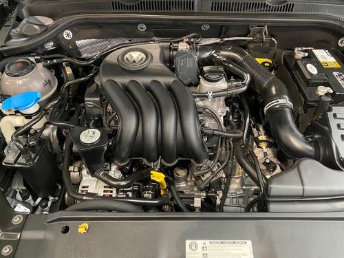 Volkswagen Jetta 2.0 Fest Tiptronic At