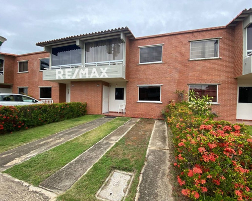 Imagen 3 de 13 de Town House En El Conjunto Residencial Terrazas Del Valle, Calle 3, El Valle Del Espiritu Santo. Isla De Margarita, Estado Nueva Esparta.