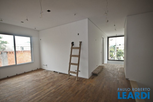 Casa Em Condomínio - Alphaville - Sp - 560031