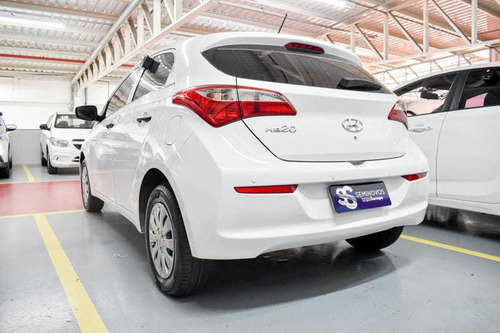 Imagem 14 de 15 de Hyundai Hb20 1.0 Comfort
