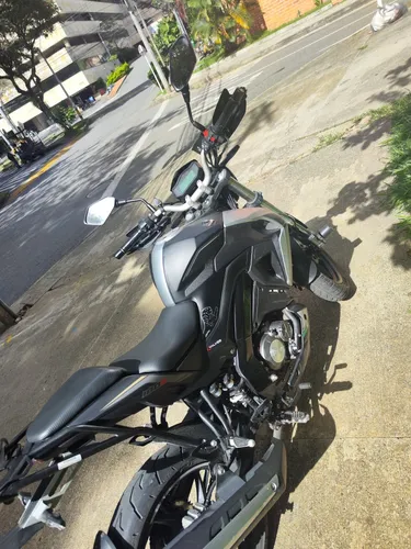 Benelli 180s Prox Modelo 2023 Excelente Estado