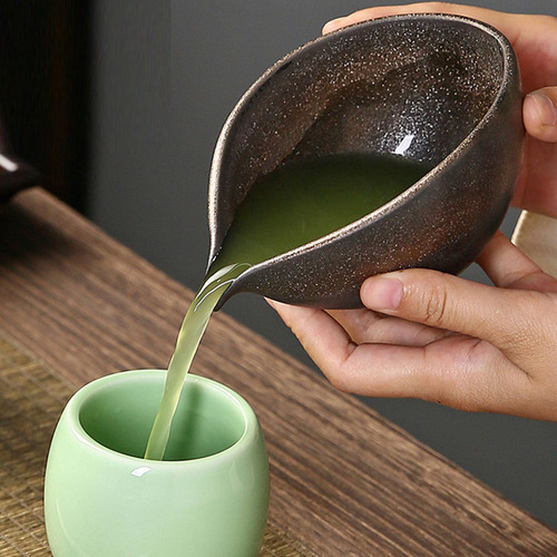 Tazón De Mezcla De Matcha Matcha, 180 Ml Vertiendo De Té