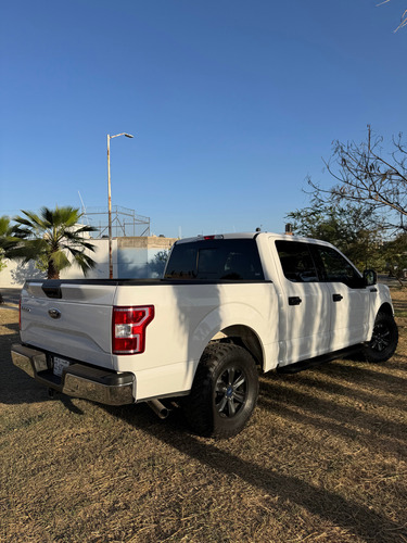Ford Lobo 5.0l Doble Cabina Xlt V8 4x2 At