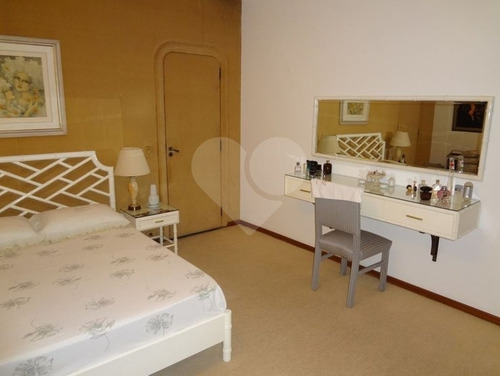 Linda Casa 4 Dormitórios 4 Vagas Na Aclimação - 469 M2 Próxima Ao Parque Da Aclimação! - 226-im205717