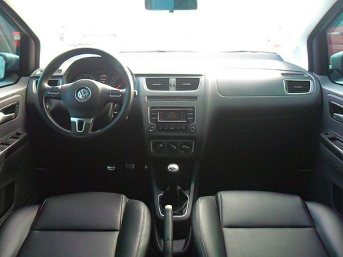 Volkswagen Crossfox 1.6 Mi Flex 8v 4p Manual