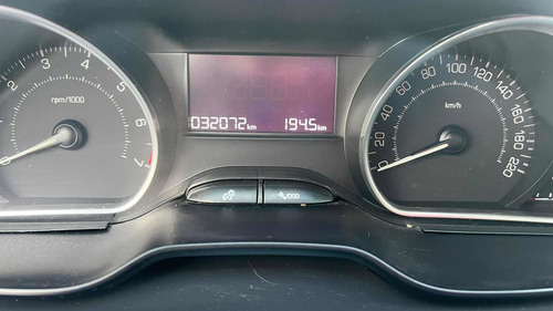 Imagen 7 de 8 de Peugeot 2008 2016 1.6 Thp Sport