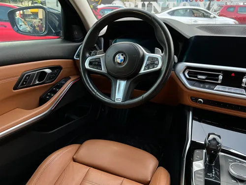 BMW Serie 3 2.0 330ia Sport Line At
