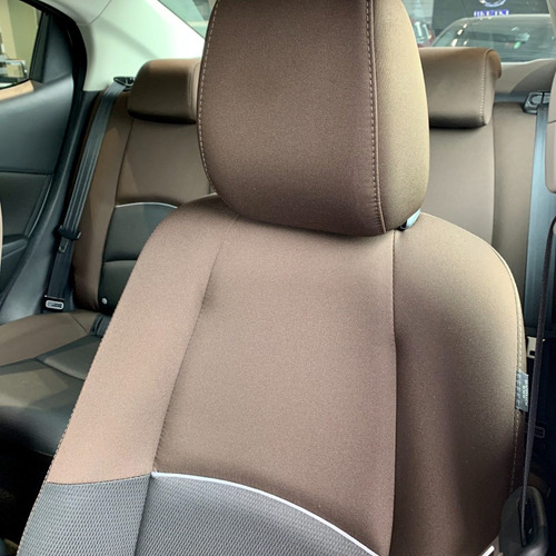 Imagen 11 de 13 de Mazda 2 Touring Sedan At Machine Gray