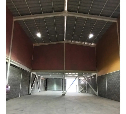 Bodega De 850 M² En Condominio En Cerrillos