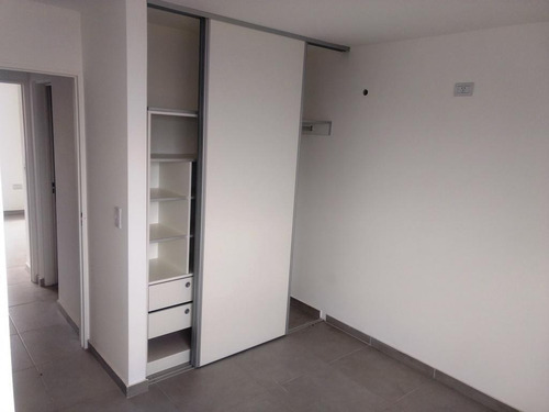 Imagen 6 de 17 de Vendo Dúplex De 2 Dormitorios Con Cochera En Barrio Smata Con Plan De Pago