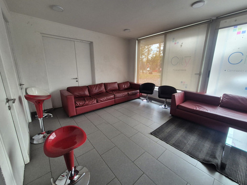 Amplio Depto En Arriendo 3d/2b Con Vista Despejada