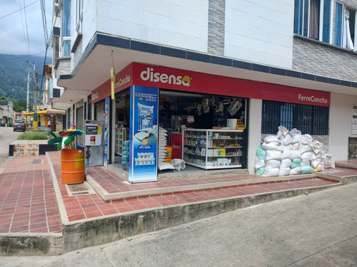 Ferretería, Local Comercial.