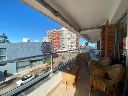 Apartamento Con Excelente Vista Y Ubicación - Ref: 1877