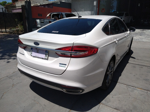 Imagen 8 de 10 de Ford Mondeo Se Ecoboost 2017