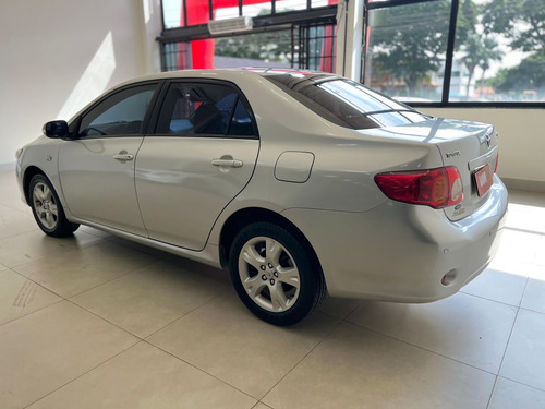 Toyota Corolla XEi 2.0 Flex 16V Aut.
