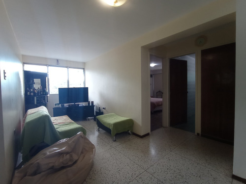 Imagen 24 de 30 de Se Vende Casa 550m2 4h+s/4b/4p Lomas De Chuao 4644