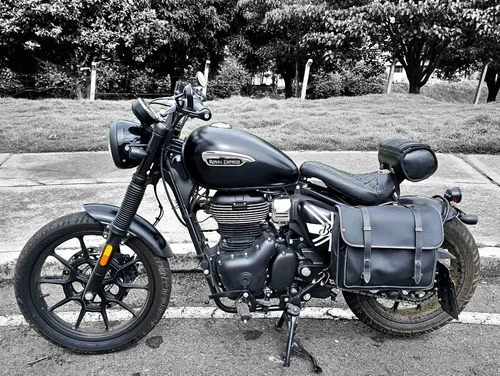 Royal Enfield Meteor Bobber