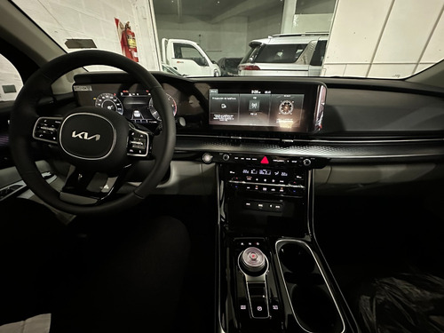 Imagen 8 de 17 de Kia Carnival 2023
