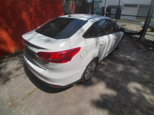 Imagen 3 de 15 de Ford Focus 3 2.0 Se Plus