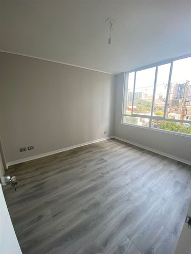Departamento En Arriendo De 1 Dorm. En La Cisterna