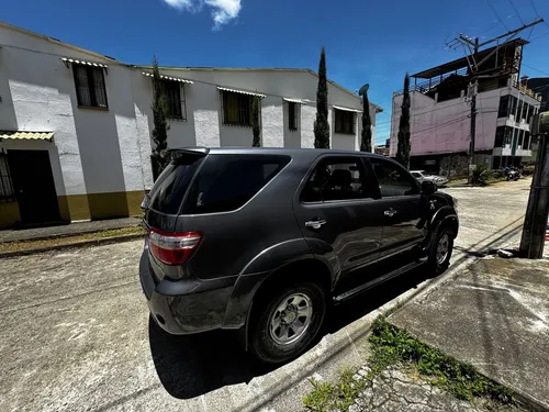 Toyota Fortuner 2.7l