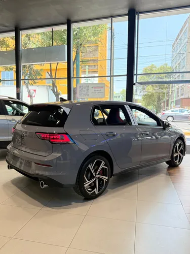 Volkswagen Golf GTI 2.0L Turbo 265Hp Dsg7