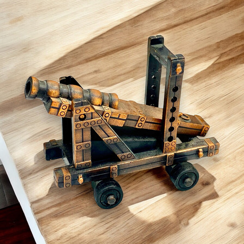 Antiguo Sacapuntas Años 80s Forma De Cañón Miniatura (Usado)