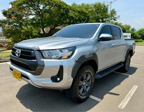 Toyota Hilux 2.7 Gasolina 4x4