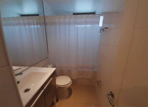 Departamento En Venta De 4 Dorm. En Papudo