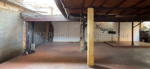Terrenos En Venta En Centro Barquisimeto Lara -- %%m-c-t%% Cod. 23 Guion 2 7 7 9 1