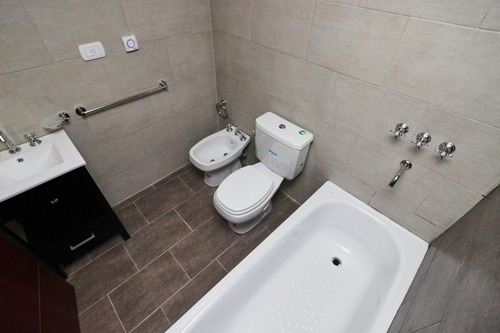 Imagen 16 de 30 de Departamento 4 Ambientes Venta En Barrio Cerrado Zona Oeste