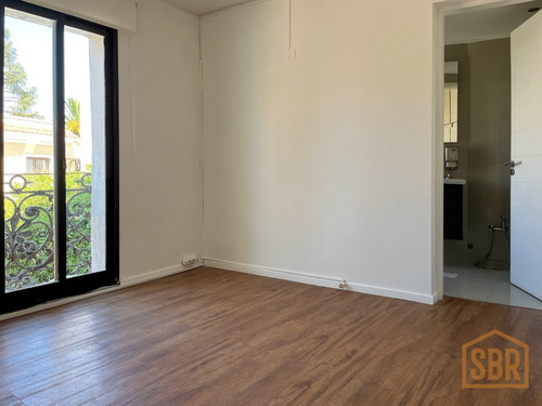 Venta De Casa En Carrasco Sur 6 Dormitorios A Pasos De Arocena