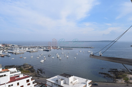 Peninsula - Ref: 577