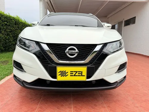 Nissan Qashqai 2.0 Advance 142 hp