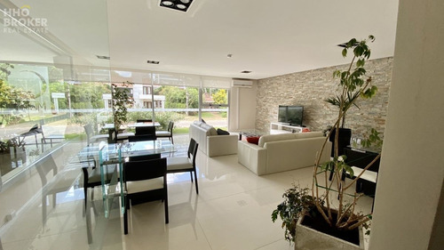 Imagen 17 de 24 de Departamento En Venta Edificio Moon - Playa Brava - Punta Del Este - Punta Del Este Brava