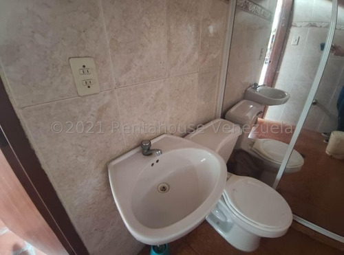Imagen 11 de 30 de Casa La Mulera Maracay 04 Dormitorios 04 Baños Gran Tamaño 22-1556 ##