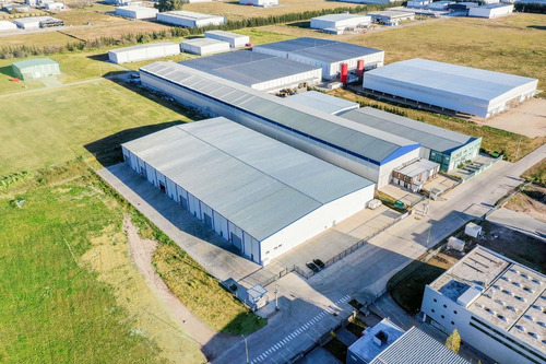 Amplia Nave Industrial En Alquiler, Polo Industrial Ezeiza