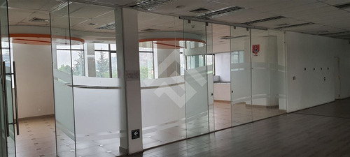 Oficina En Arriendo Con Financiamiento Para Habilitar.