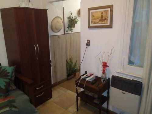 Imagen 9 de 17 de Departamento 2 Ambientes A La Calle C/balcón