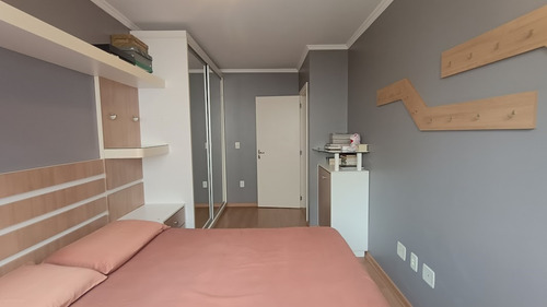 Apartamento Para Venda, Bairro Jardim Botânico Com, 2 Dormitórios, 1 Banheiro, 1 Vaga De Garagem, Semimobiliado.