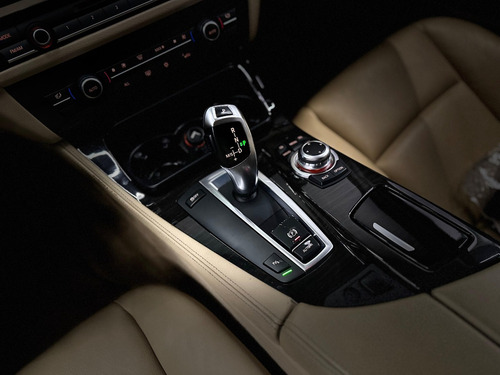 BMW 535i 3.0 SEDAN 6 CILINDROS 24V TURBO GASOLINA 4P AUTOMÁTICO