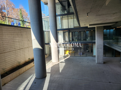 Local Comercial En Suecia Con Lota