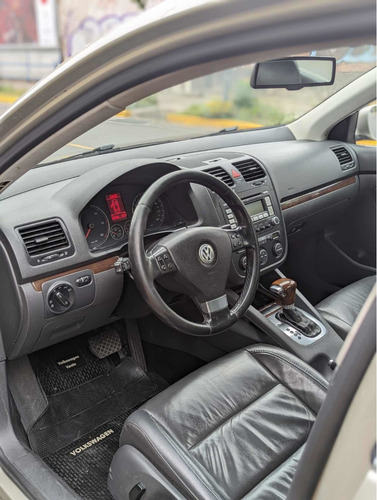 Volkswagen Vento 2.0 I Elegance Dsg